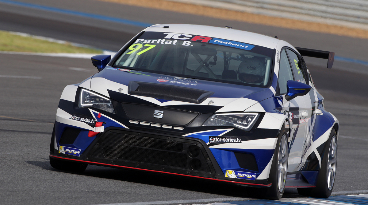 Paritat Bulbon - Sloth Racing - Seat Leon Cup Racer TCR