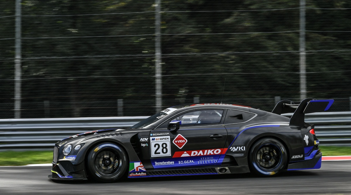 Nicolás Varrone - Team Lazarus - Bentley Continental GT3 (III)