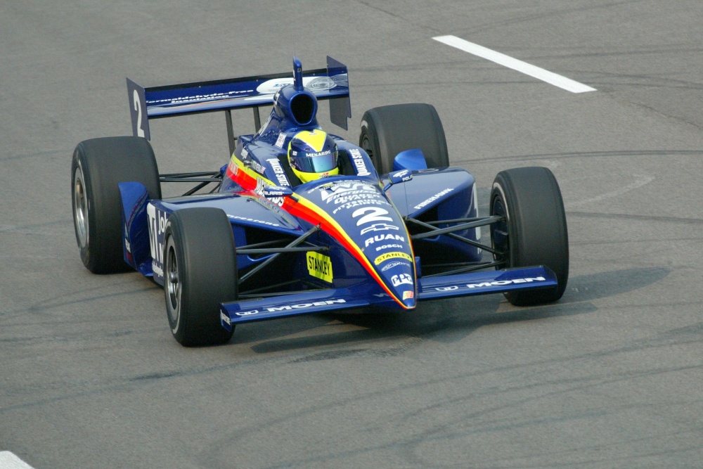 Vitor Meira - Team Menard - Dallara IR-02 - Chevrolet