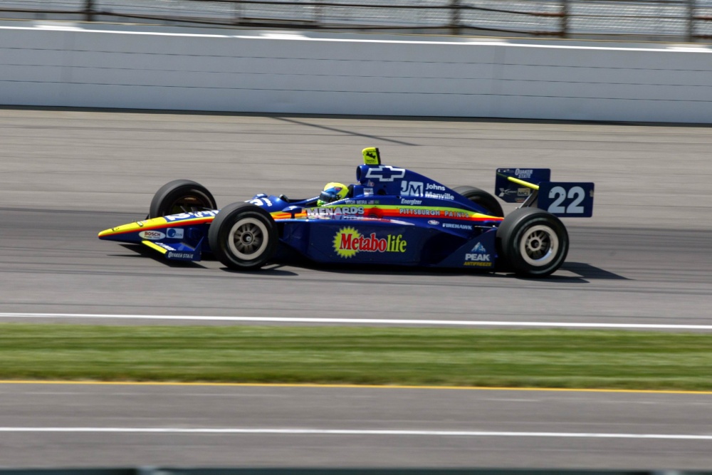 Vitor Meira - Team Menard: IRL IndyCar Series 2003 - Photo 3/43