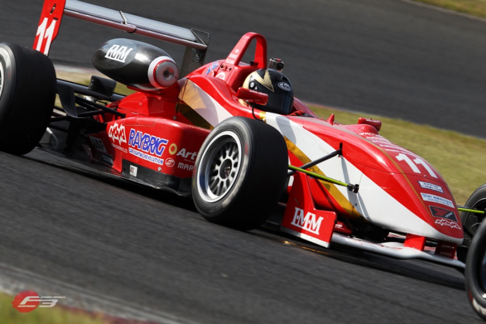 Shohei Yuzawa - Team Nova - Dallara F305 - TOM's Toyota