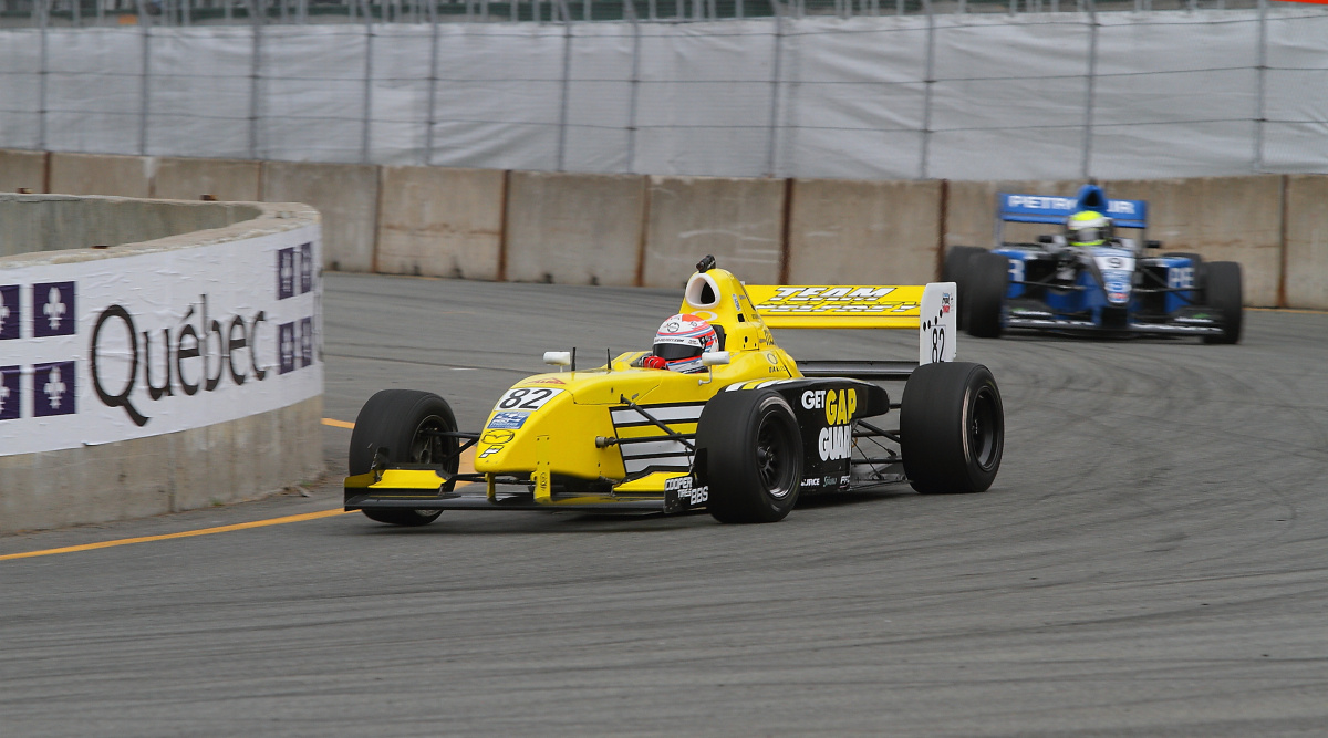 Stefan Rzadzinski - Team Pelfrey - Elan Star Pro - Mazda
