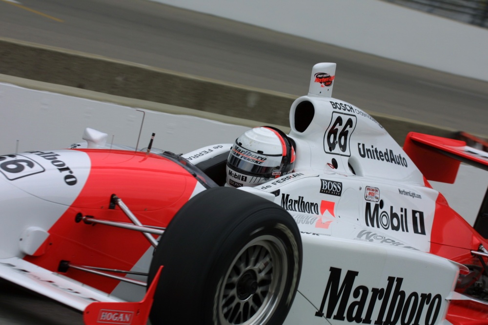 Gil de Ferran - Team Penske - Dallara IR-01 - Oldsmobile