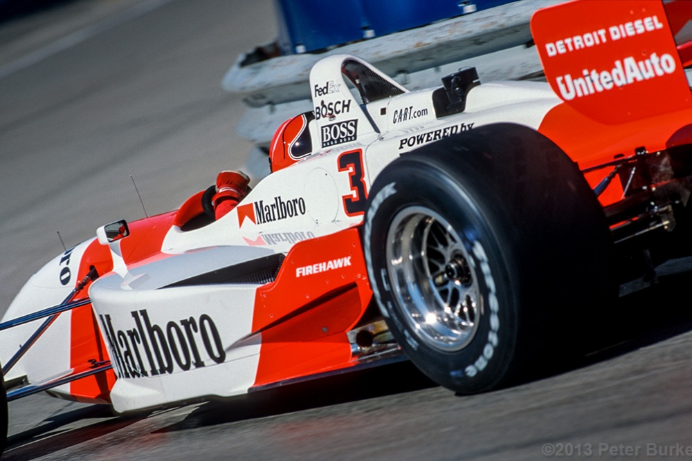 Helio Castroneves - Team Penske - Reynard 01i - Honda