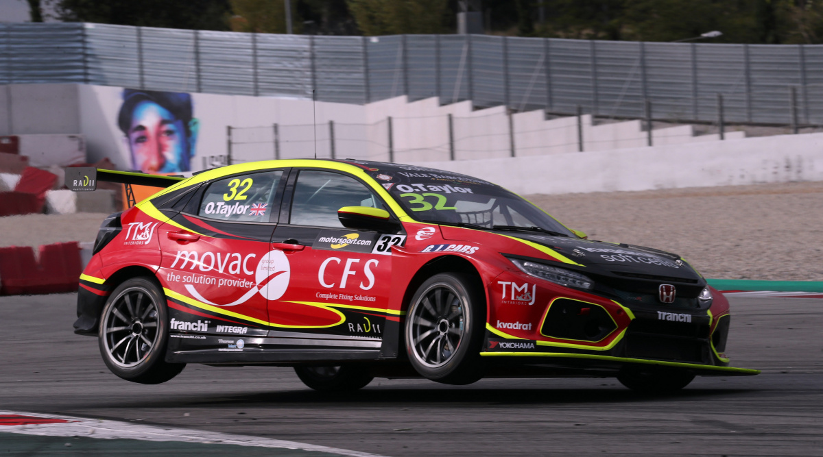 Oliver Taylor - Team Pyro Motorsport - Honda Civic Type R TCR (II)