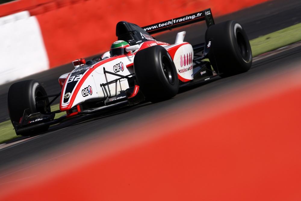 Alvaro Parente - Tech 1 Racing - Dallara T05 - Renault