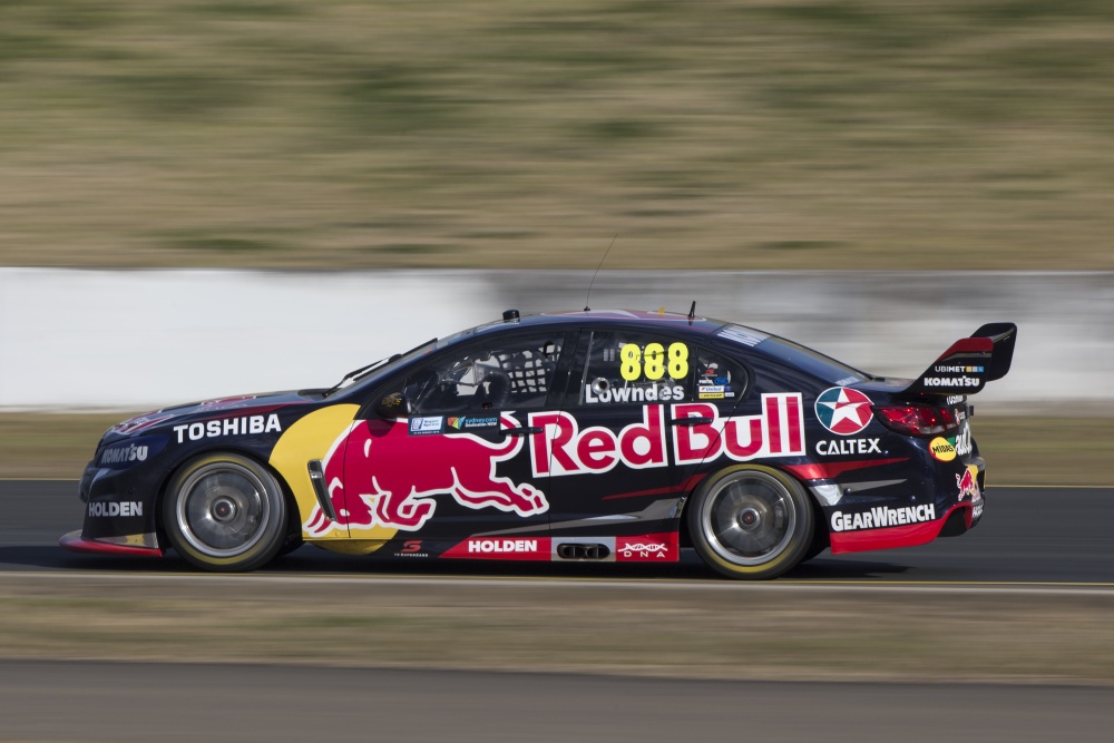 Craig Lowndes - Triple Eight Race Engineering - Holden Commodore VF