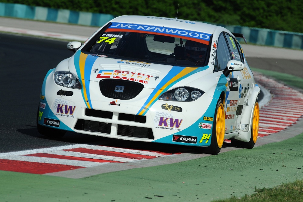 Pepe Oriola - Tuenti Racing Team - Seat Leon 1.6T