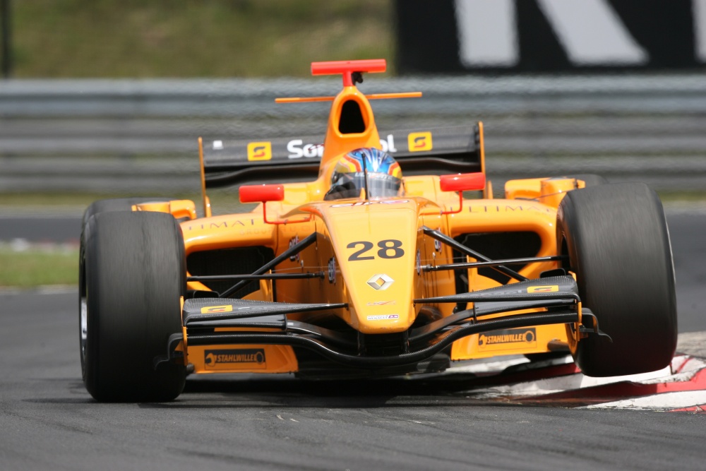 Esteban Guerrieri - Ultimate Signature - Dallara T08 - Renault