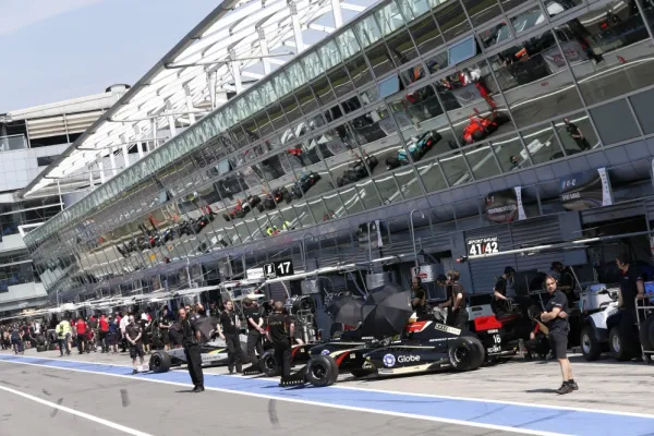 Start of Renault World Series season in Monza
