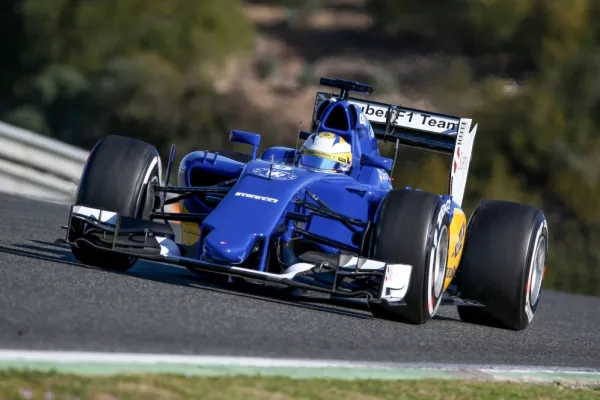 Formula 1 2015: First test runs in Jerez