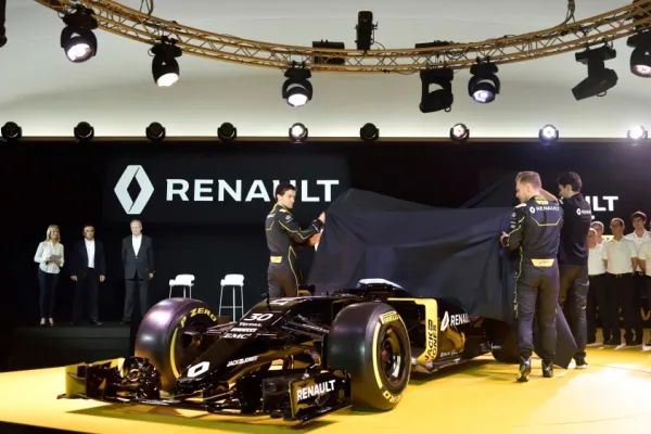 Formula 1 2015: Renault presentation