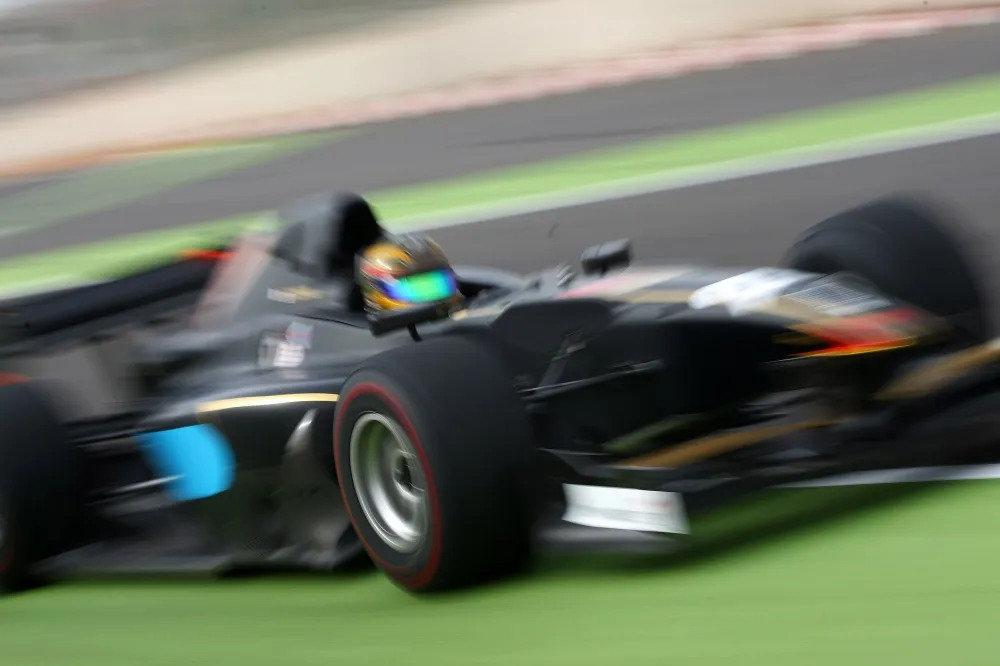 First pole position 2014: Kevin Giovesi