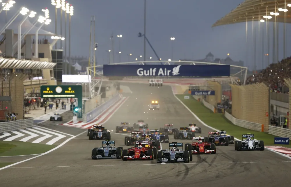 Start of the GP of Bahrain 2015