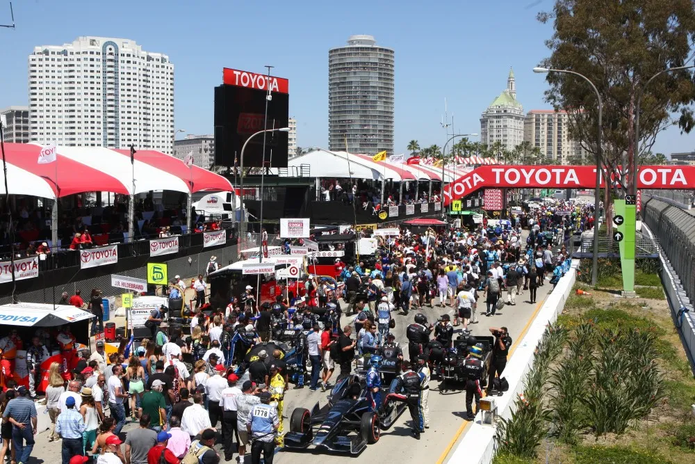 Much excitement before the start: GP of Long Beach
