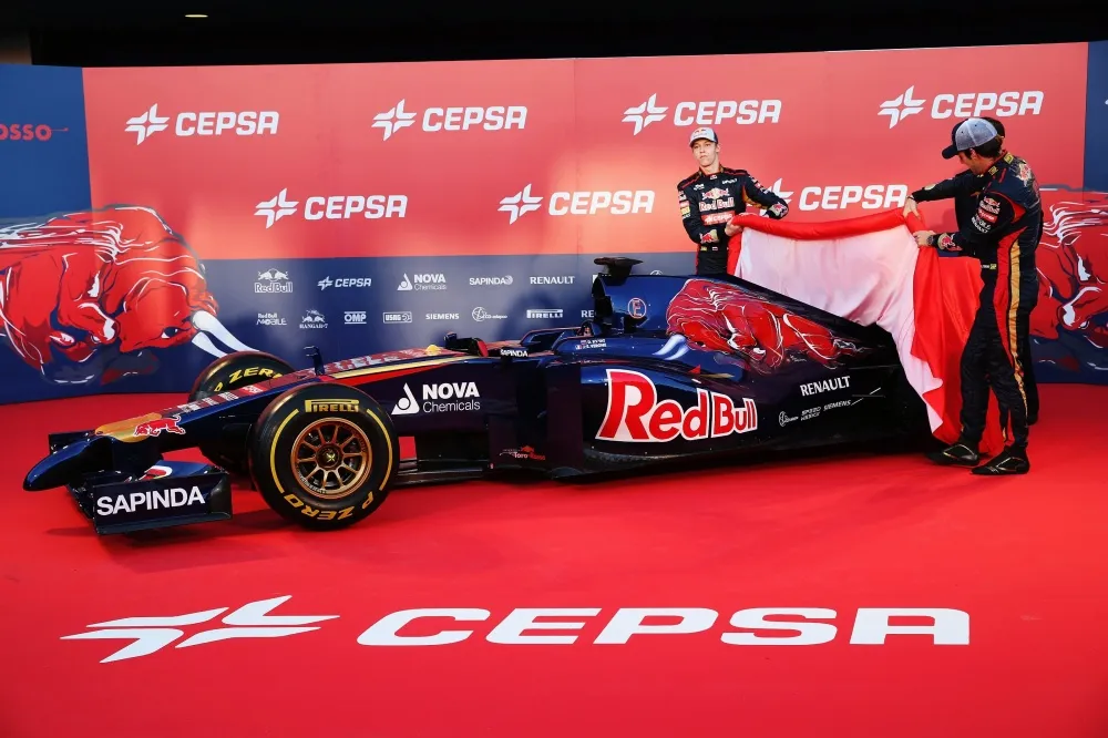 The Toro Rosso STR 5 is unveiled