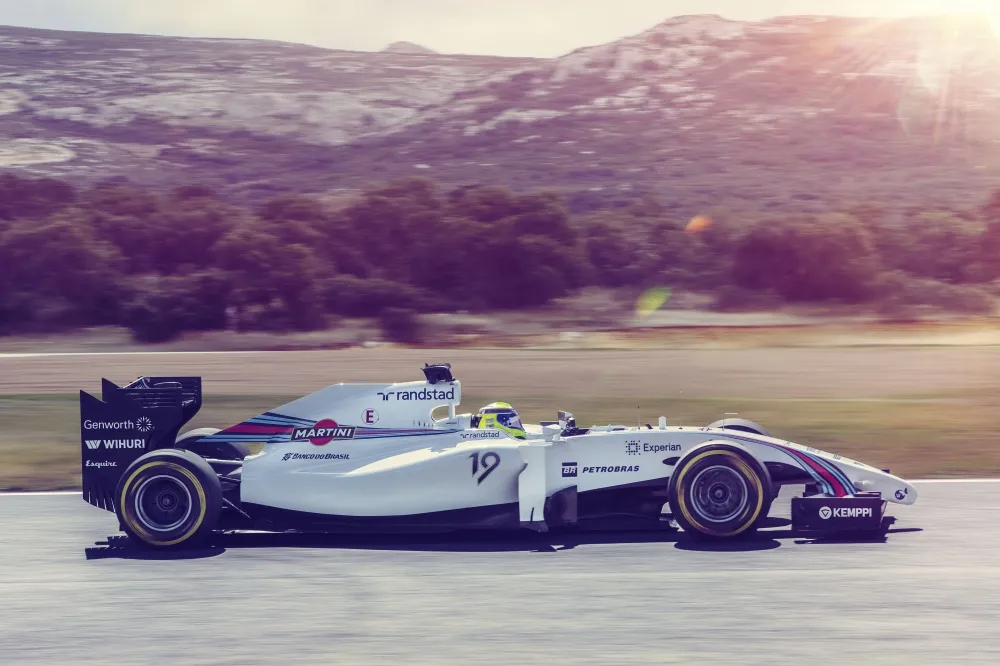 The new paint on the Williams FW36 - Mercedes