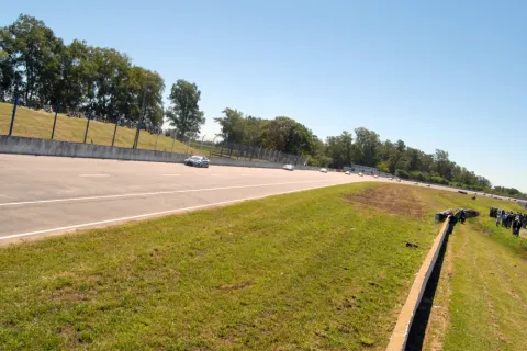 Autódromo Ciudad de Rafaela: The field on the oval section