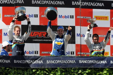 The first podium in 2014: Norberto Fontana, Néstor Girolami und Julián Santero