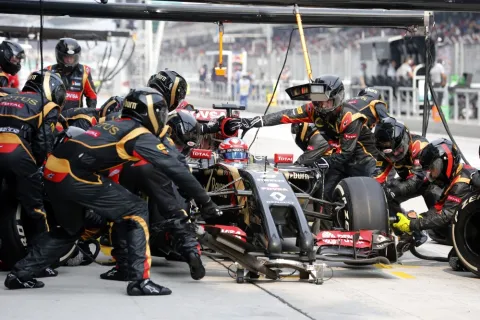 First finish for Lotus: Grosjean on 11th place