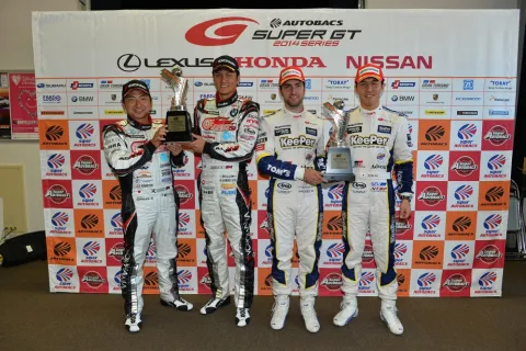 The winners: Ito / Caldarelli in GT500, Taniguchi / Kataoka in GT300