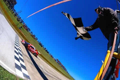 Victory for Valdeno Brito in race 1