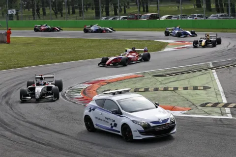 Safety car after big crash by Marco Sörensen