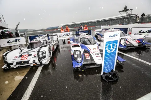 The rain caused a premature end of the race
