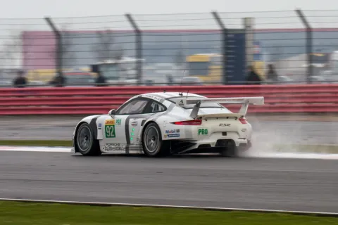 GTE-Winner: Marco Holzer, Fred Makowiecki and Richard Lietz