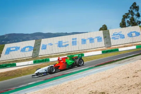 Home race in Portimao: Armando Parente for Team Portugal
