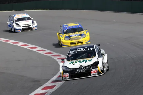 Slightly deformed: The Renault of Agustin Calamari