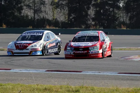 Matías Rossi besides Fabián Yannantuoni