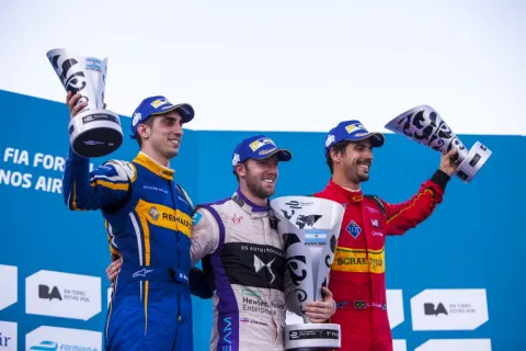 Sam Bird wins ahead of Sebastien Buemi and Lucas di Grassi
