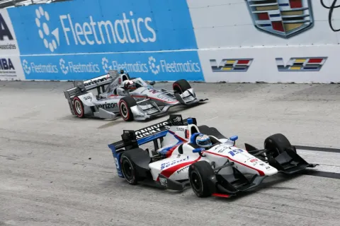 Luca Filippi ahead of eventual winner Juan Pablo Montoya