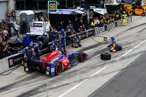 Alex Rossi at the pit stop: 7th place at the finish