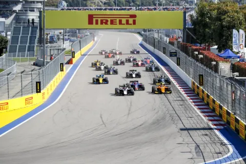 FIA Formula 2 2019: Sochi – Photo 7