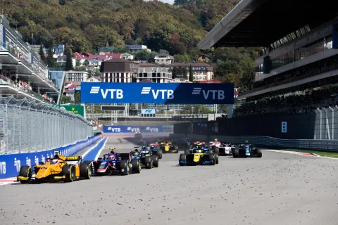 FIA Formula 2 2019: Sochi – Photo 9