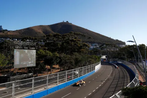 FIA Formula E 2023 in Cape Town – Photo 3