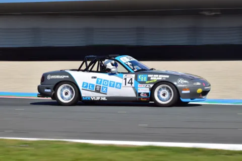 MaX5 Cup