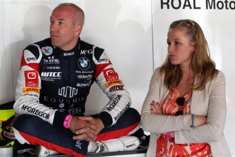 At least position 6 in race 2 for Tom Coronel