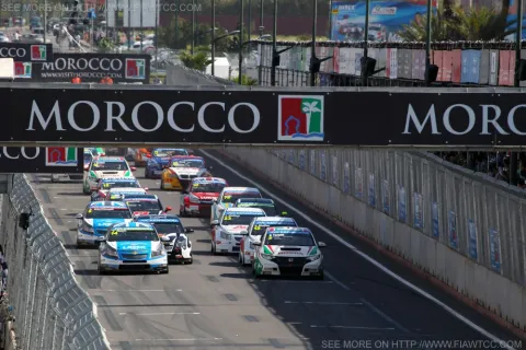 Start to race 1 in Marrakesh - First Pole for Honda