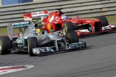 Lewis Hamilton could keep Alonso behind only at the start