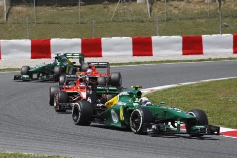 Small steps in the rear of the field: Caterham ahead of Marussia