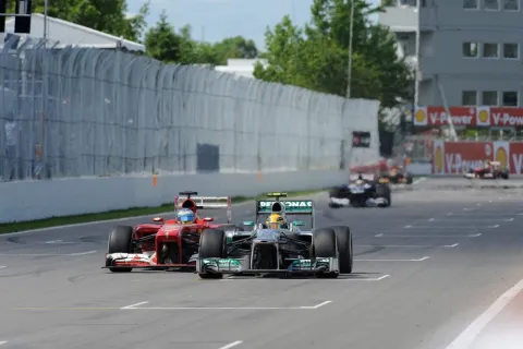 Strong fighting performance and deserved 2nd place for Fernando Alonso