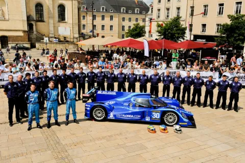 Racing with a Lola B12/80: HVM Status GP