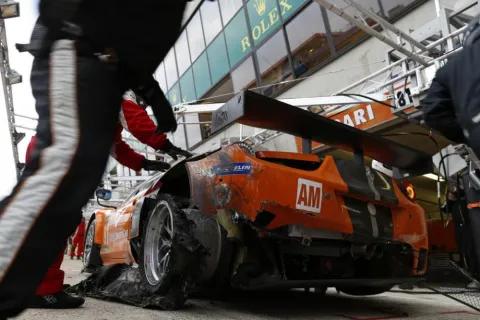 Not without damage - here the Ferrari No. 81