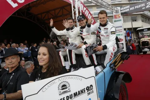 Drivers' parade: Porsche Nr. 92 - Lieb, Lietz and Dumas