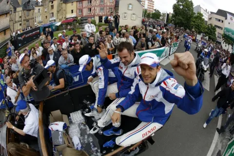 Drivers' parade: Toyota Nr. 92 - Wurz, Lapierre and Nakajima