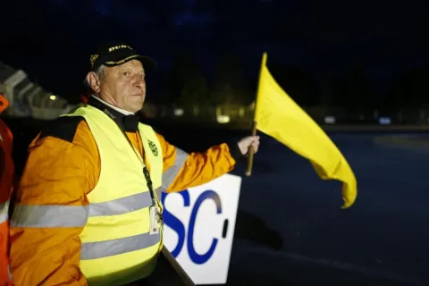 Often needed: the Saftety Car shield