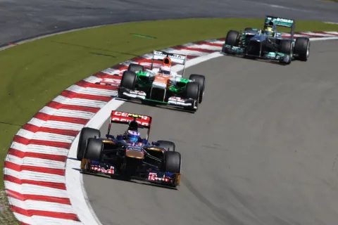 Again strong performance: Daniel Ricciardo wants to be Webber's successor